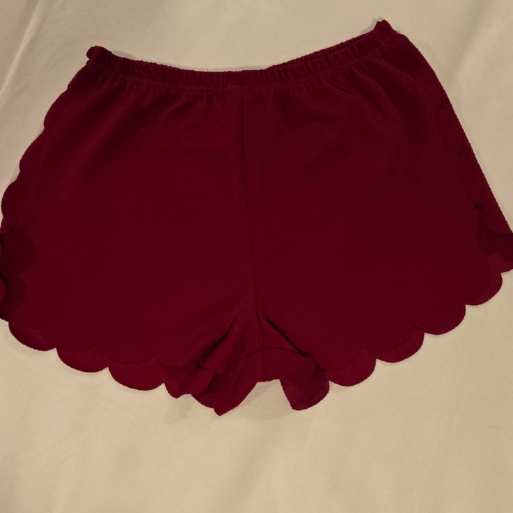 Scalloped Hem Shorts